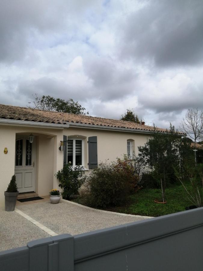 Ferienwohnung La Conviviale Saintes Exterior foto